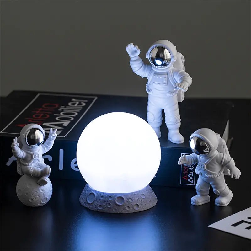 Buy - Astronaut and Moon Home Decor Set - Babylon